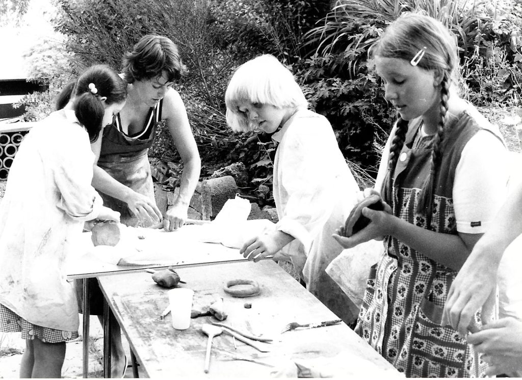 Ferien-Töpferkurs für Kinder in Westerbrak August 1981